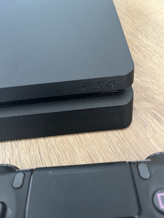 Playstation 4 Slim