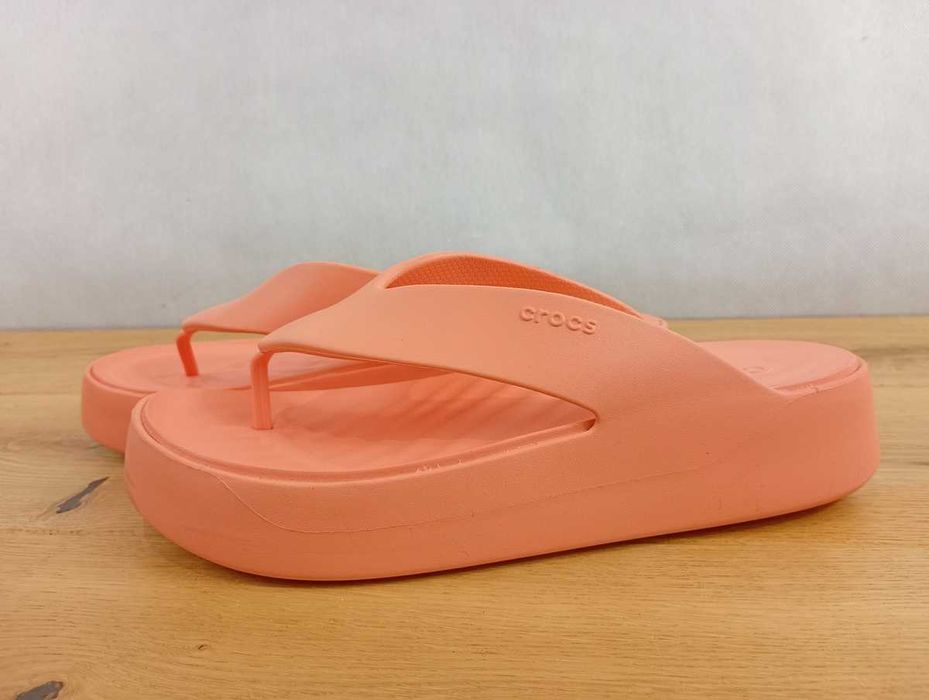 Klapki japonki Crocs, na platformie, rozmiar 41, W10