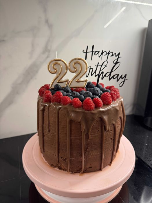 Tort na zamówienie -Urodziny, Roczek, 18-stka-  Indywidualne projekt