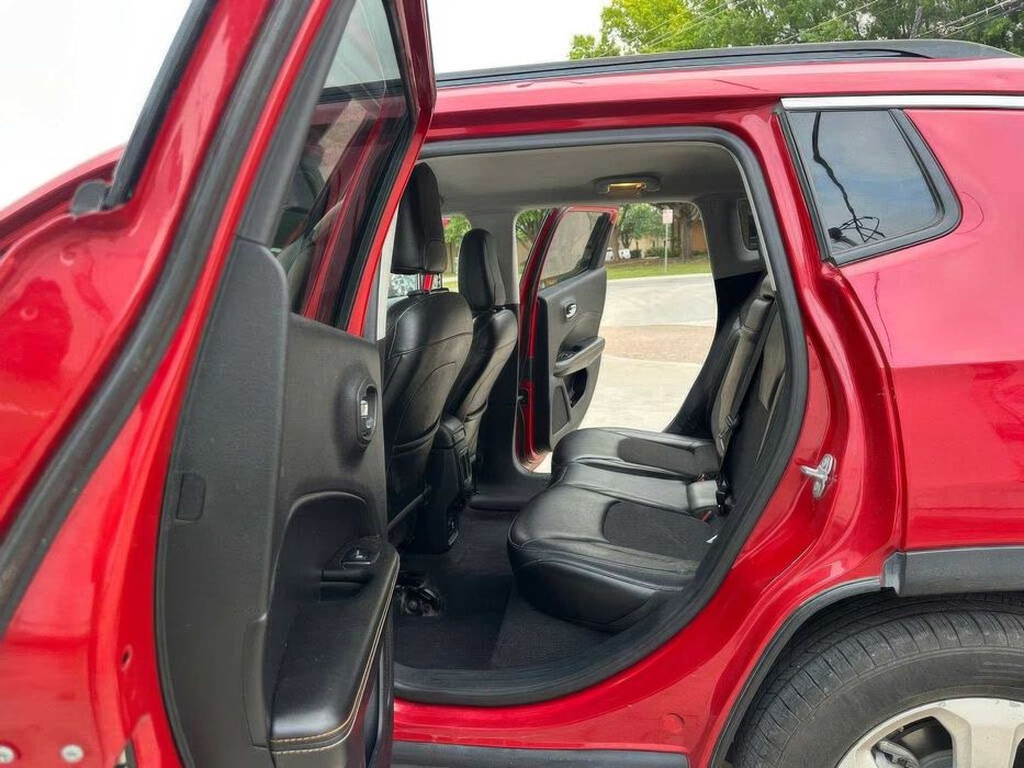 Jeep Compass Latitude      2017