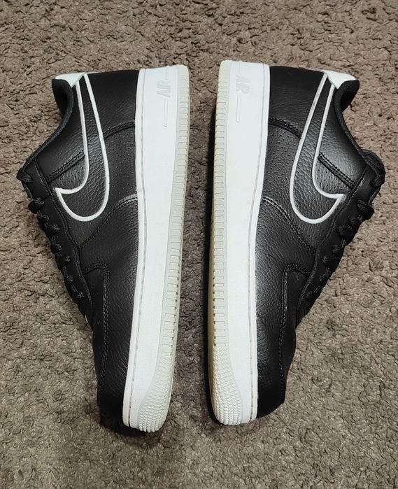 Nike air force 1'07 czarno-białe r.44,5