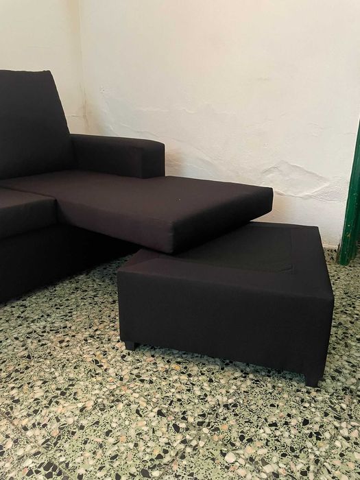 NOVO !!! Sofá com chaise longue reversível em material microfibra.