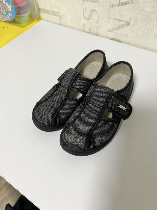 Дитячі тапочки в садочок Валді