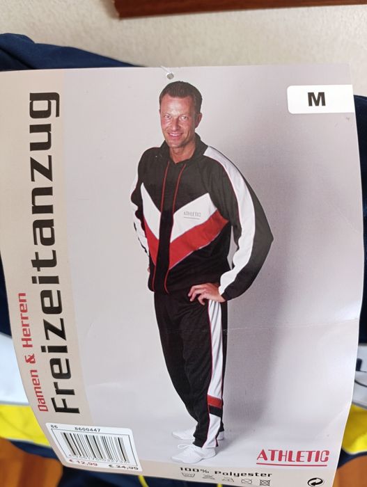 Костюм спортивний