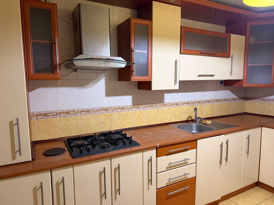 Продам кухонні меблі