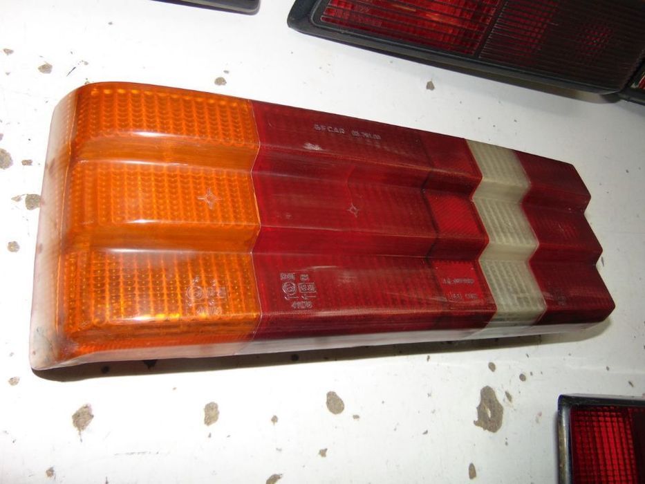 ford orion farolins traseiros