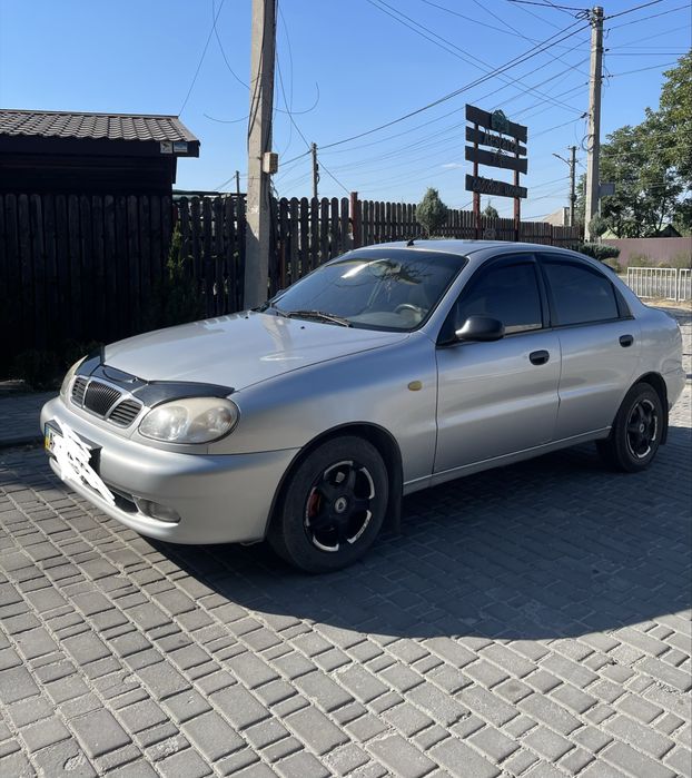 Продам машину деу ланос