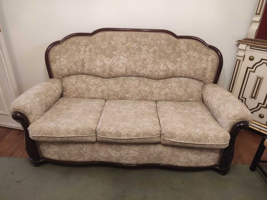 Conjunto de Sofá 3 Lugares + 2 Cadeirões | Clássico Vintage Premium