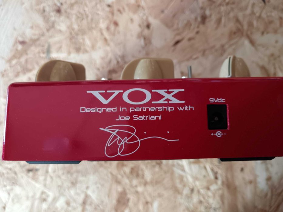 Vox Satchurator Joe Satriani Distortion Pedal. Excelente oportunidade.
