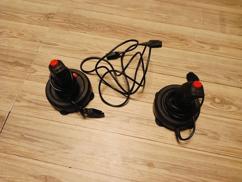Joysticki Matt dwie szt Atar Commodore Amiga