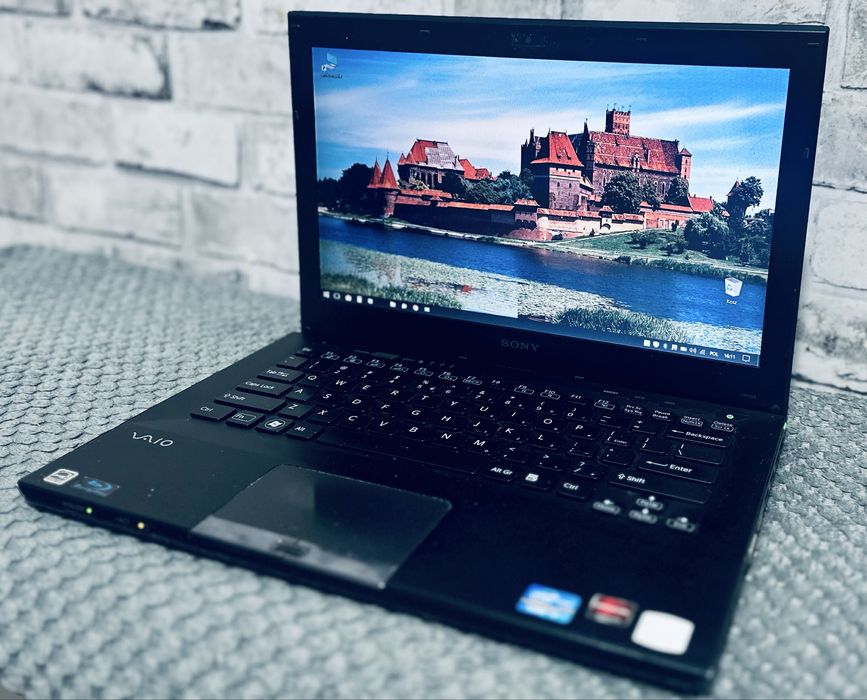 Laptop SONY 13,6” i7 2620M 8Gb RAM 60 GB SSD