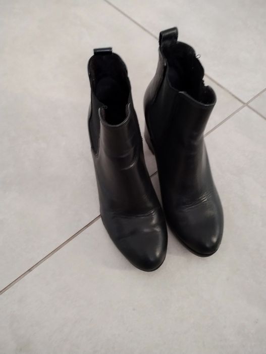 Sprzedam botki skórzane