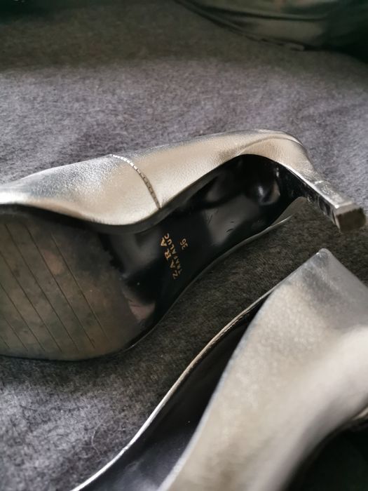 Czułenka, szpilki srebrne Zara r. 36. Użyte raz