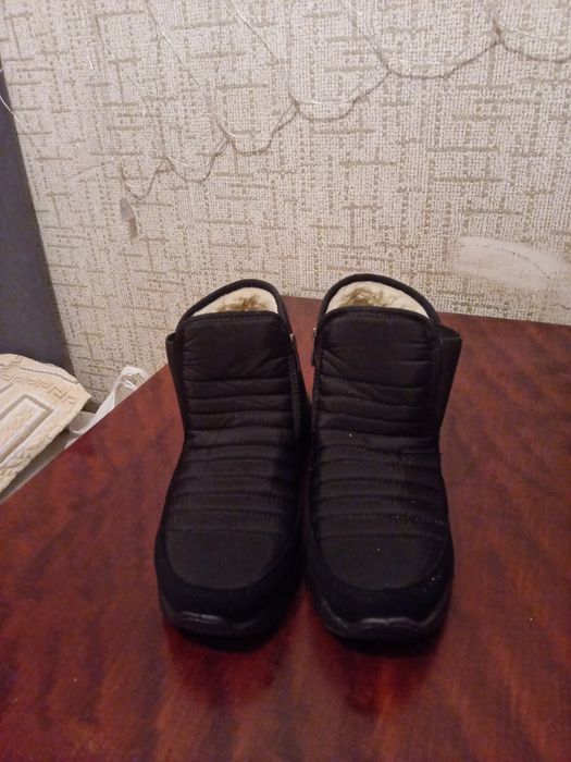 Продам дутики - полусапожки.