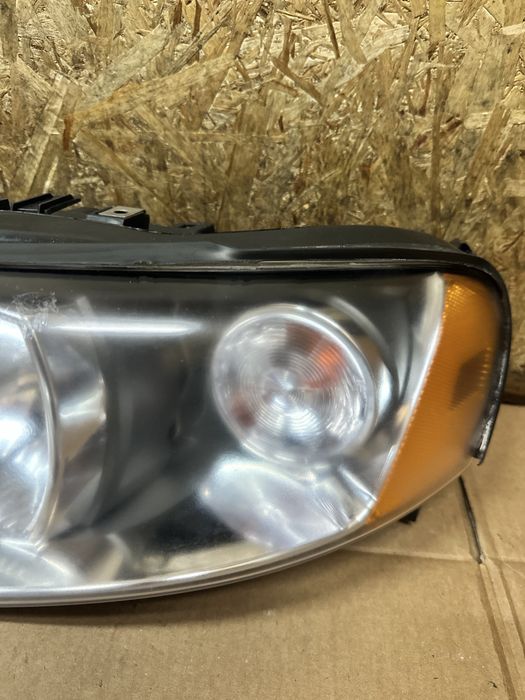Передня ліва фара Volvo S60 V70 Вольво С60 В70 2004—2009