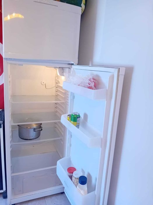 Frigorífico usado com novo