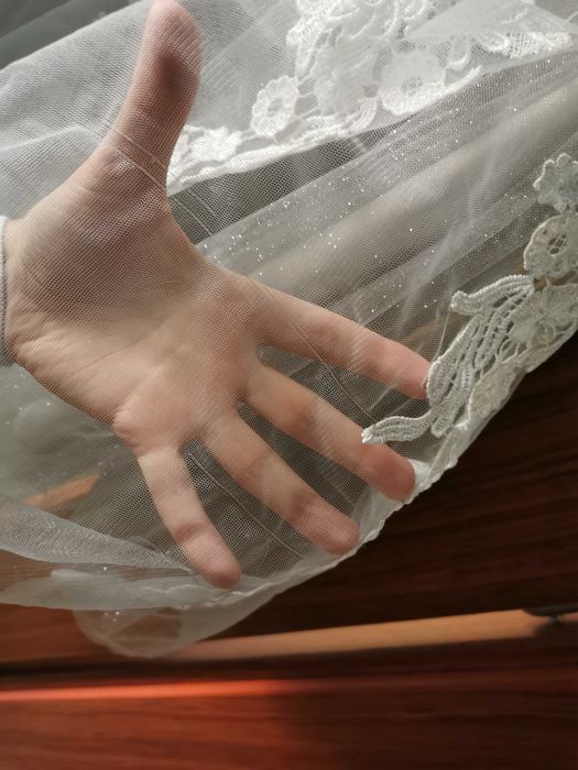 Sukienka tiulowa szara koronka gorset rozkloszowana warstwy brokat