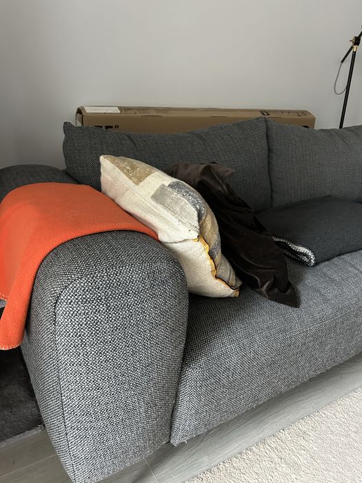 Sofá cinzento moderno – 210 x 95 cm