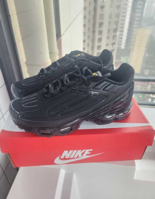 Trampki Nike Air Max Plus 3 TN triple black TA1 R.43