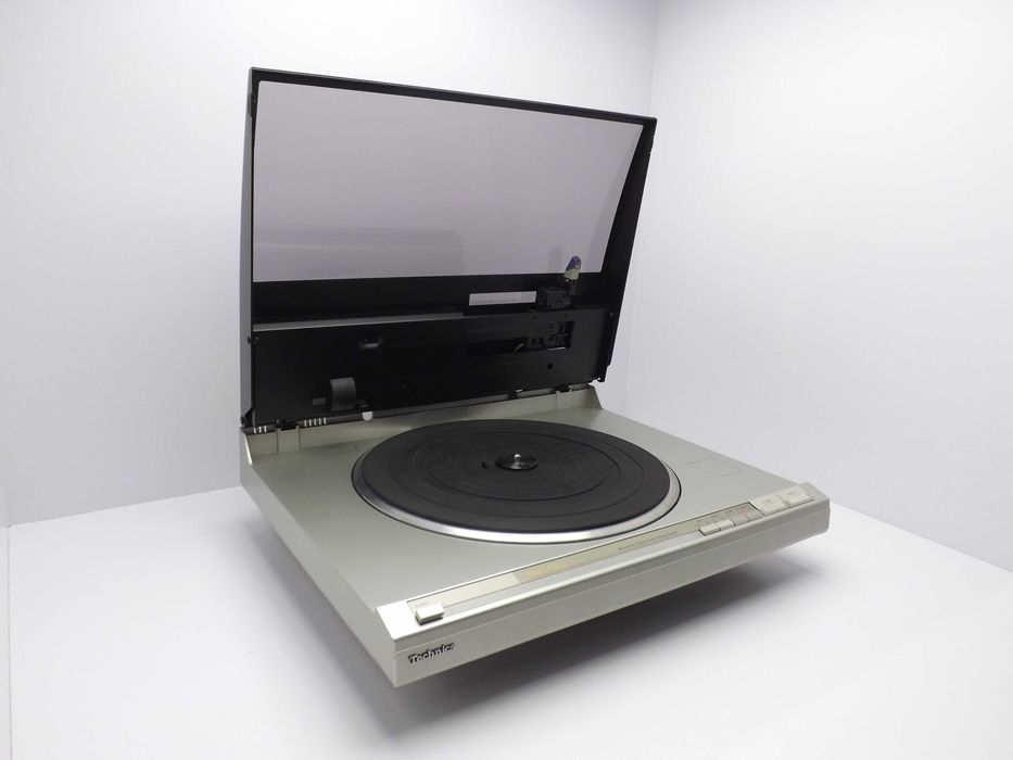 Gramofon tangencjalny Technics model SL-L1 Direct Drive Quartz