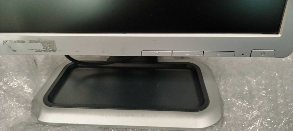 Monitor HP 17  L1710473644692239165443