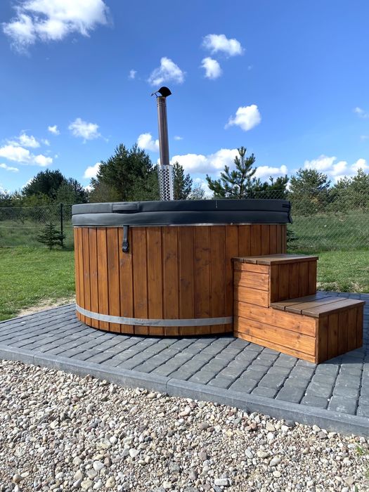 Wolne 4-6.01!Domek nad jeziorem z balią jacuzzi na Mazurach 2-12 os.