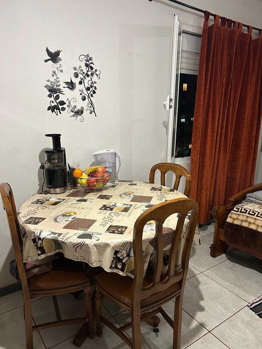 Arrenda-se quarto para casal em Vialonga