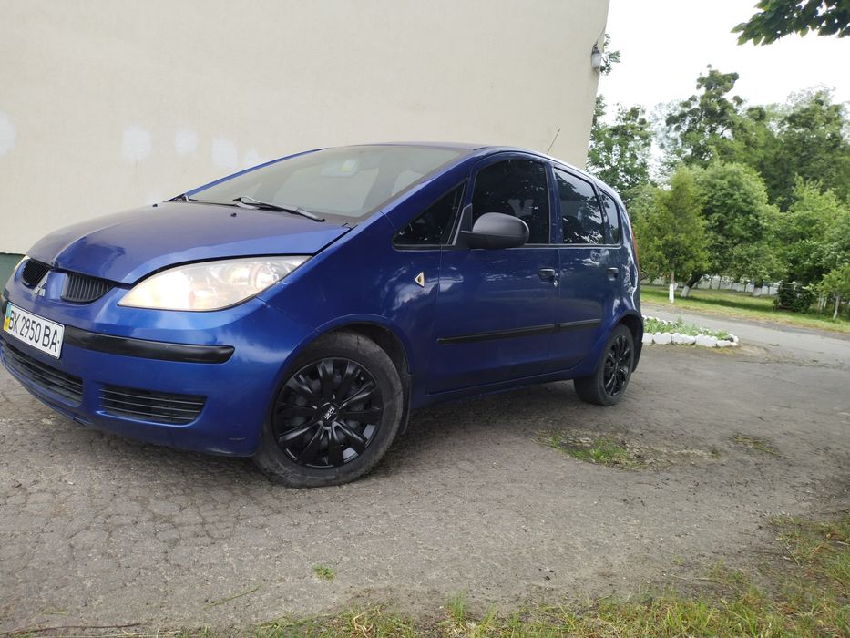 Мітсубіші Colt автомат, 1.3 газ бензин