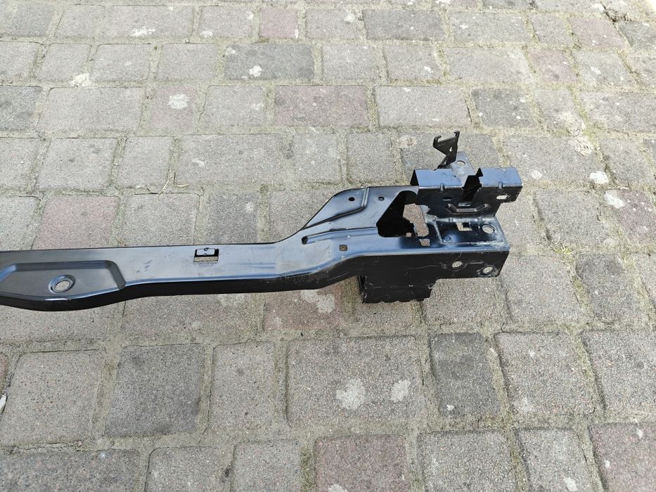 В наявності верхній підсилювач VOLVO C40 XC40 EC40 EX40 RECHARGE