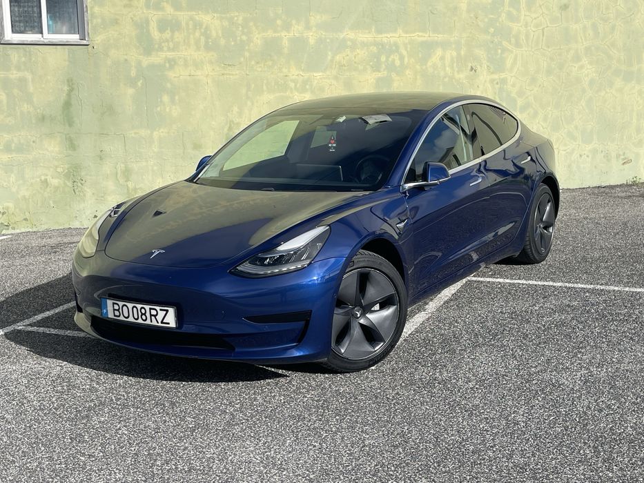 Tesla model 3 Standard Range Plus Autopilot