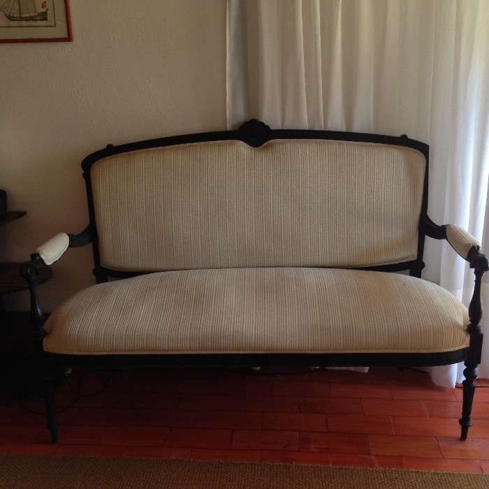 Canapé e cadeirões em pau santo