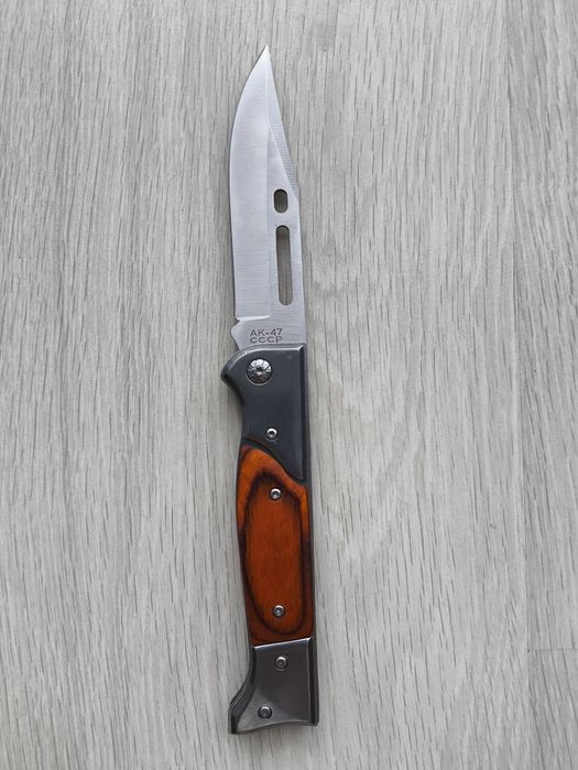 Nóz turystyczny składany ,AK, 22 cm.