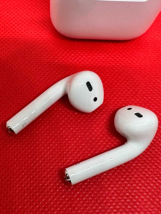 AIRPODS 2ND GENERATION