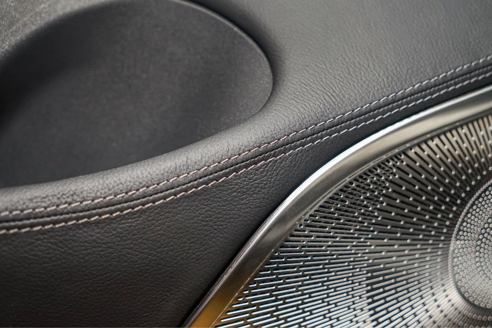 Tesla Model 3 ексклюзивні дверні карти
