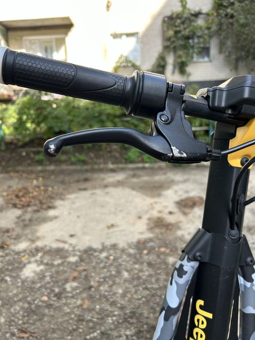 Електросамокат Jeep JUC