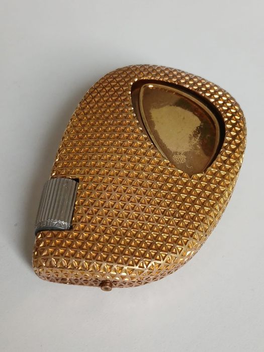 Isqueiro francês antigo