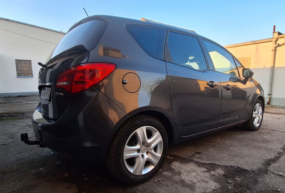 Osoba prywatna Opel Meriva b 2 1.4 parktronik kamera cofania rejestrator