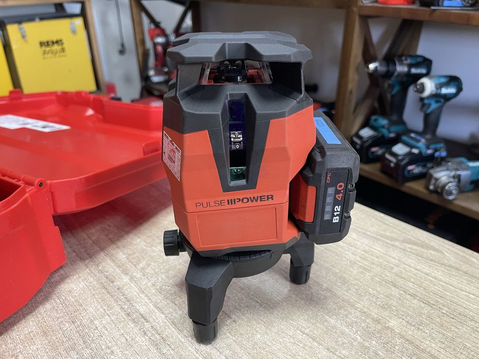 Hilti PM 40-MG / мультилінійний лазерний рівень Хілті