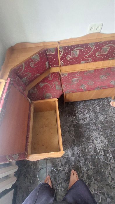 Продам кухонный уголок