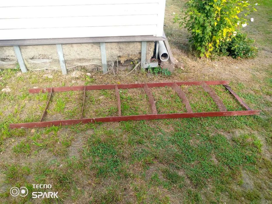 Драбина (лесніца) сталева