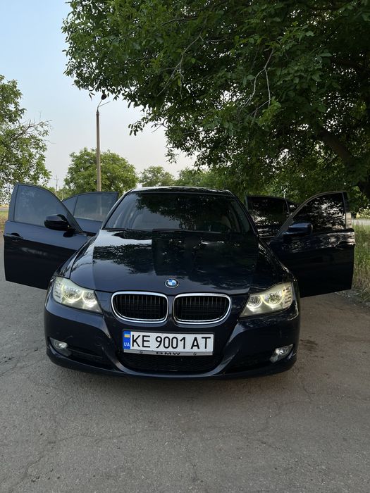 BMW 318i 2008 год
