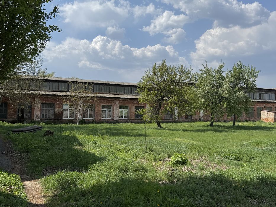 Продам промислову базу