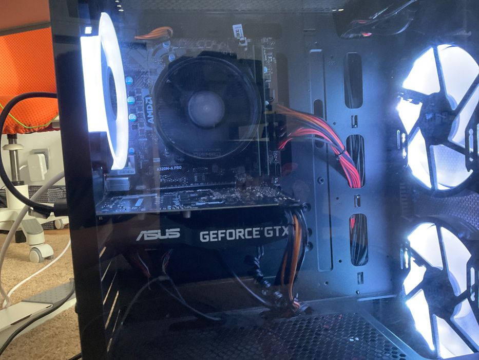 PC Gaming Ryzen 5 3500X|GTX 1660 Super|16GB RAM| + Monitor Samsung 4K