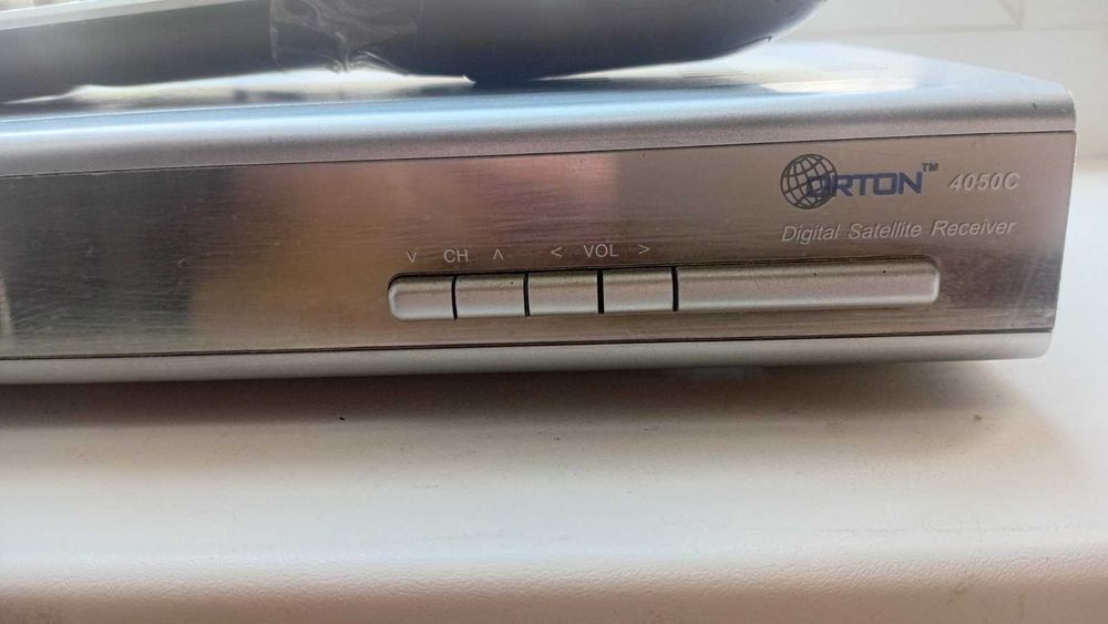 Супутникова антенна