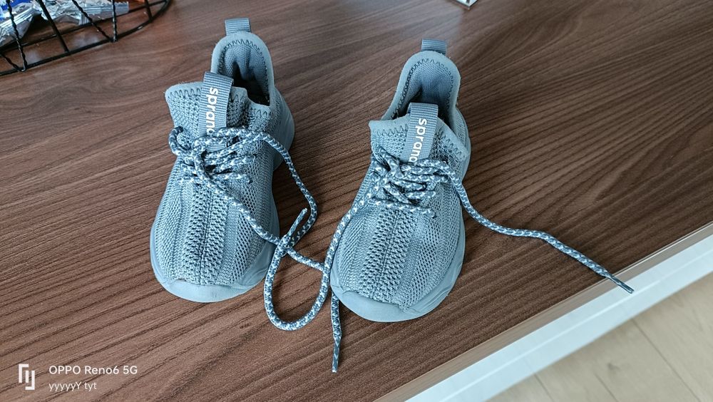 Buty dziecięce jak nowe sprandi 24