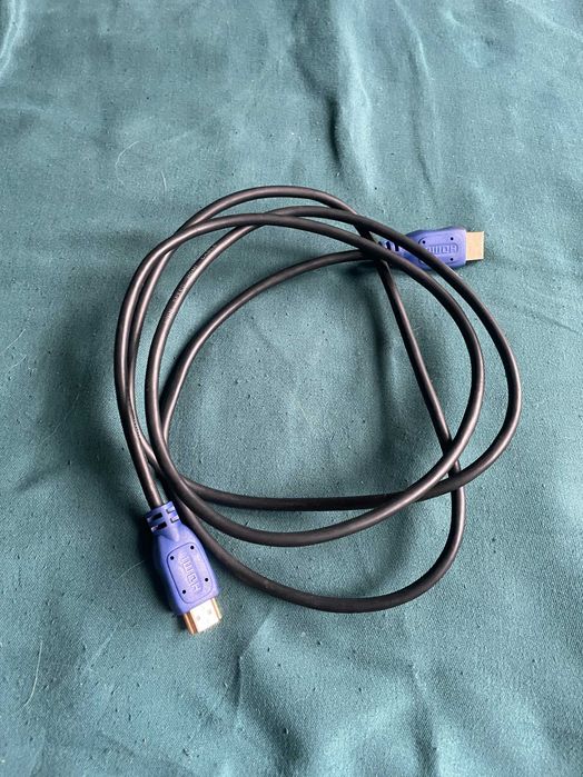 kabel HDMI niebieski