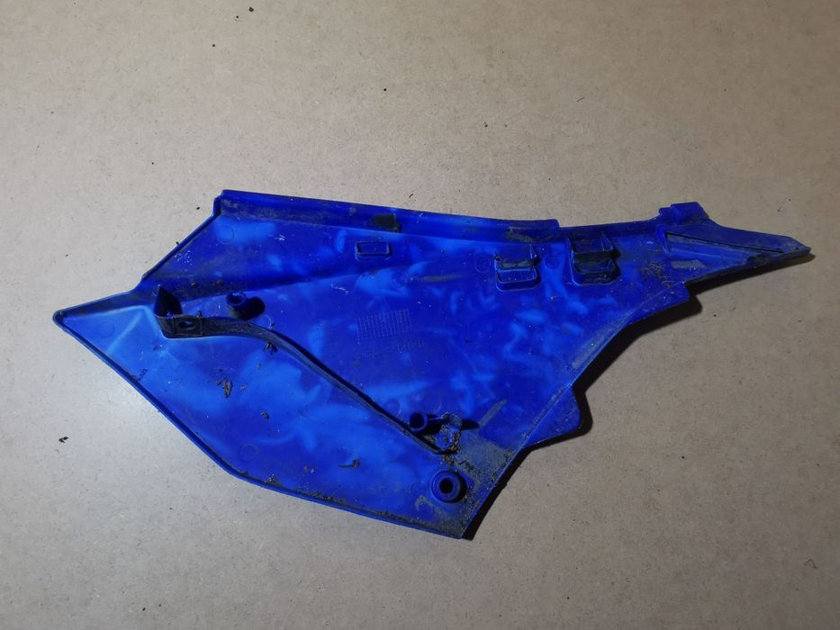 Yamaha yz 250 osłona owiewka tył wypełnienie lewe panel