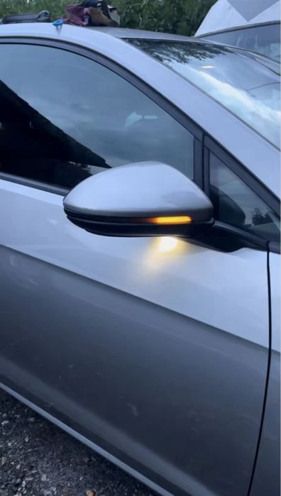 Динамічні поворотники Volksvagen golf 7 jetta 7 VW LED поворотник