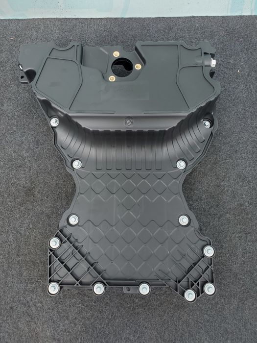 Поддон масляный піддон масляний OM651 W212 E212 W204 C204 Mercedes