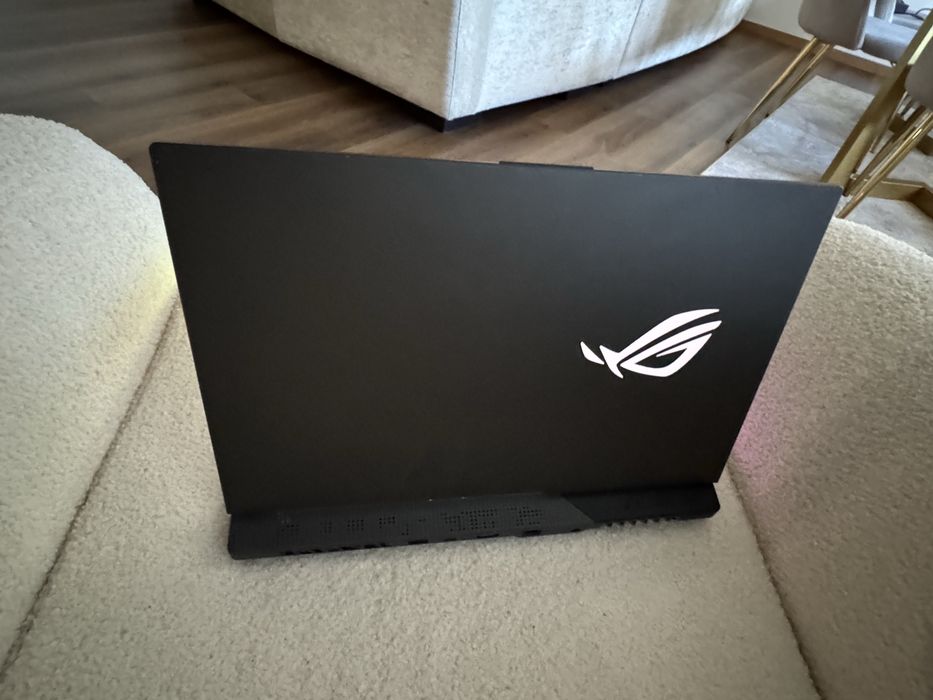 Asus rog strix g513